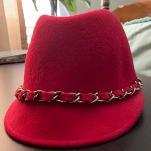 100% Wool Red hat, stylish!